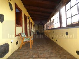 Casa terrera en Los Realejos - Icod El Alto